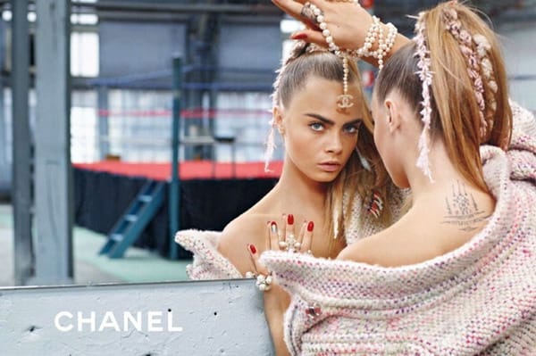 КАРА ДЕЛЕВИН В КАМПАНИЯТА „ШАНЕЛ”